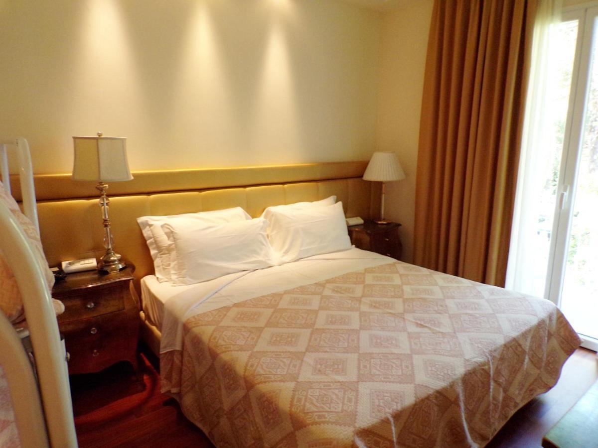 Hotel Hawaii Milano Marittima Exterior photo