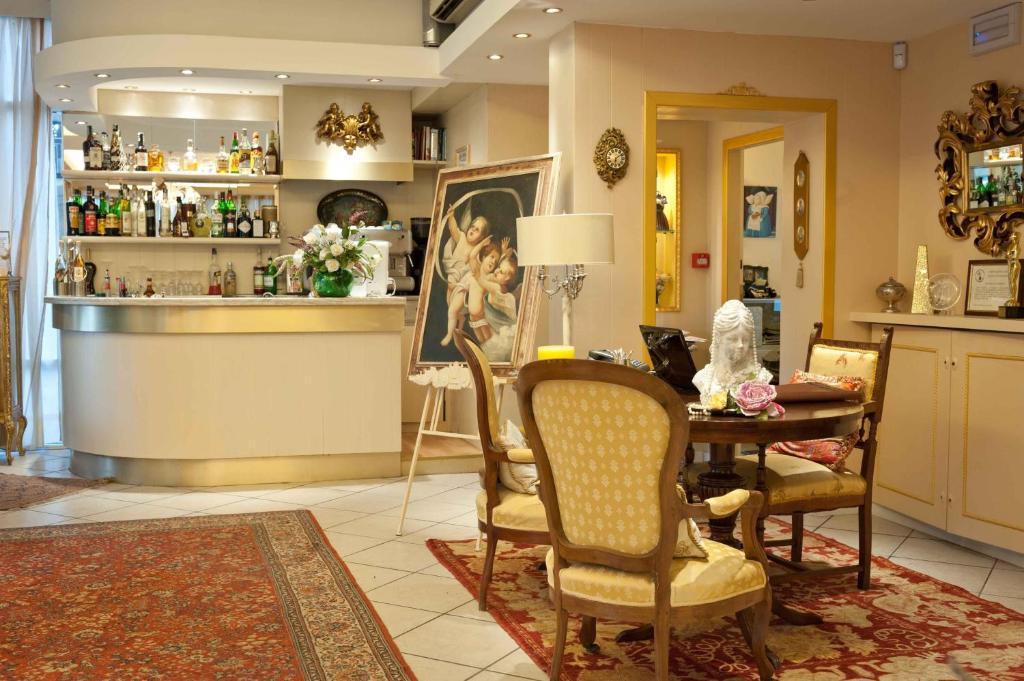 Hotel Hawaii Milano Marittima Exterior photo